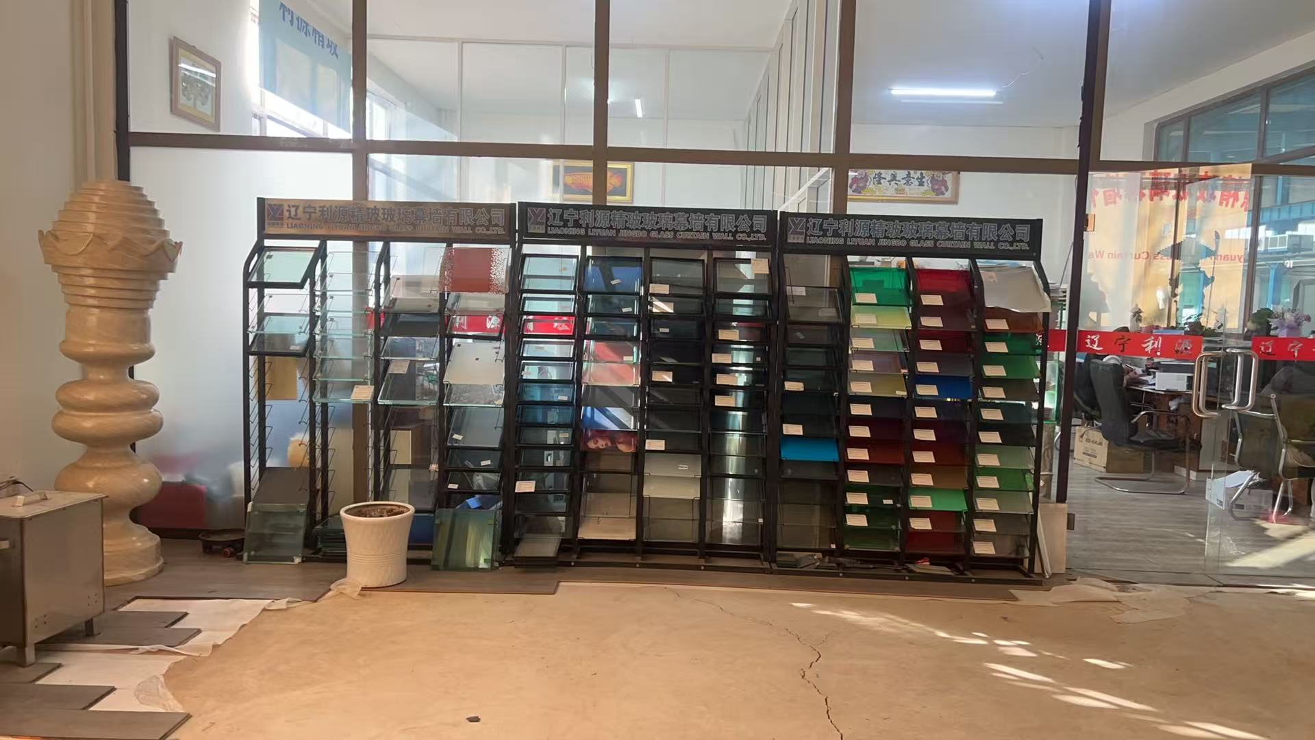 株洲市工程玻璃批量采购钢化玻璃 - 价格